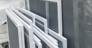 Москитные сетки на пластиковые окна Чайковский купить по цене от 918 руб.